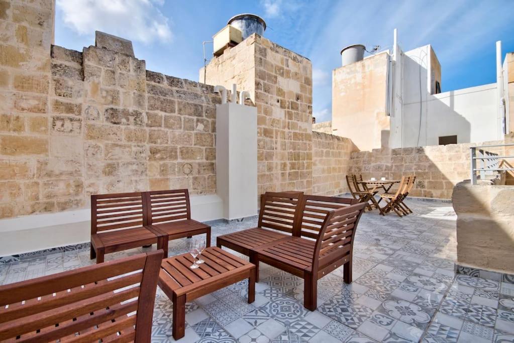 Vallettastay Old Lodge Apartment 4 Bagian luar foto