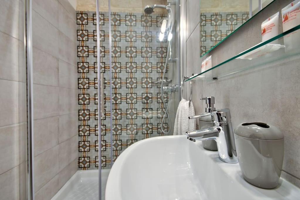 Vallettastay Old Lodge Apartment 4 Bagian luar foto